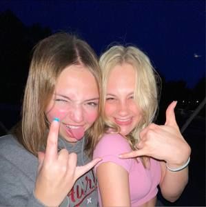 Meet your Posher, Hailey